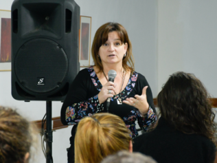 Charla Impulsando Fútbol Femenino